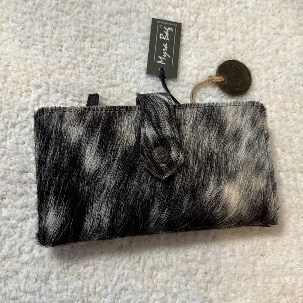 Myra Bag wallet